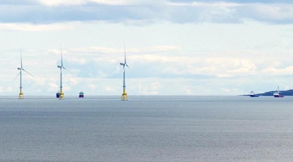 North Sea Fossil Fuel Companies Plan to Invest More in Wind than Oil Drilling