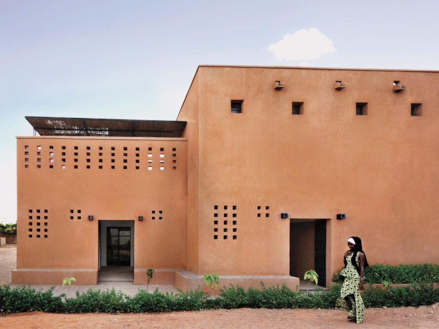 A project in Niger hopes to create affordable urban housing