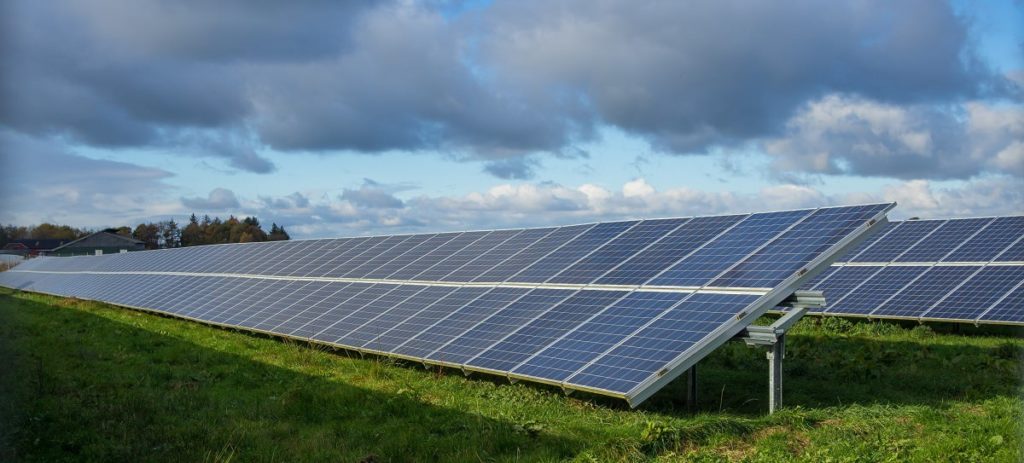 Can’t Add Solar Panels to Your Roof? Join a Community Solar Farm
